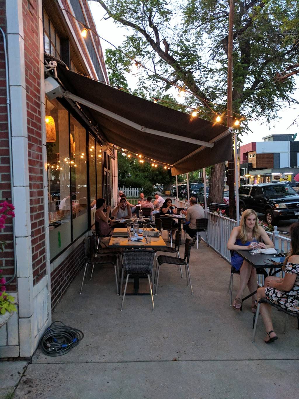 Señor Bear | restaurant | 3301 Tejon St, Denver, CO 80211, USA | 7205725997 OR +1 720-572-5997