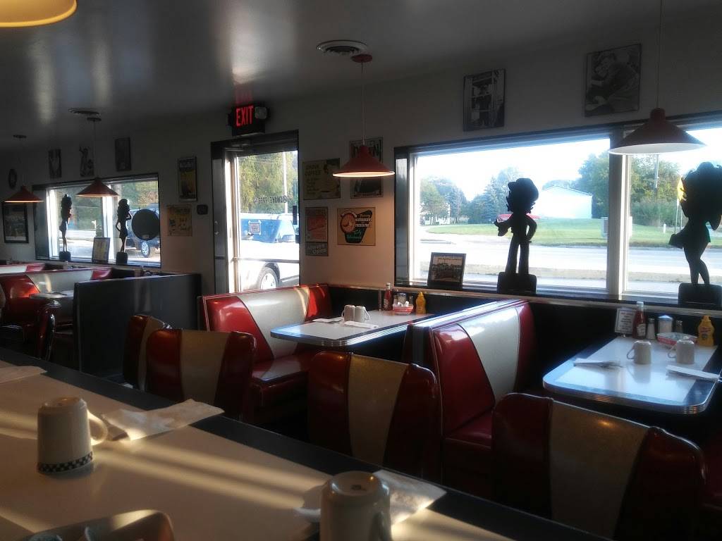 Bucks Diner | restaurant | 8927 Dixie Hwy, Fair Haven, MI 48023, USA | 5867251000 OR +1 586-725-1000