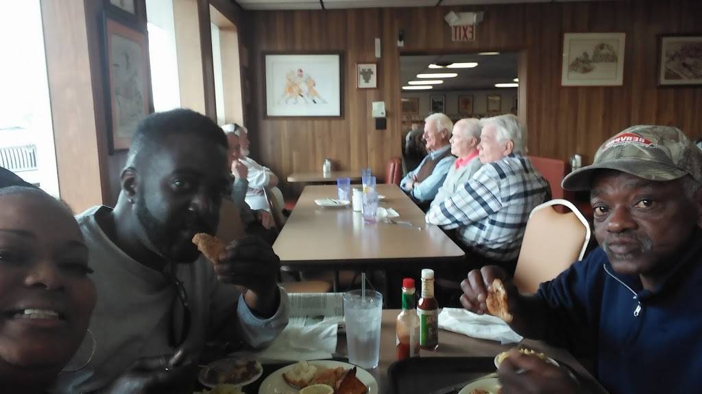 Wrights Cafeteria | restaurant | 5403 N Middlebrook Pike, Knoxville, TN 37921, USA | 8655882040 OR +1 865-588-2040