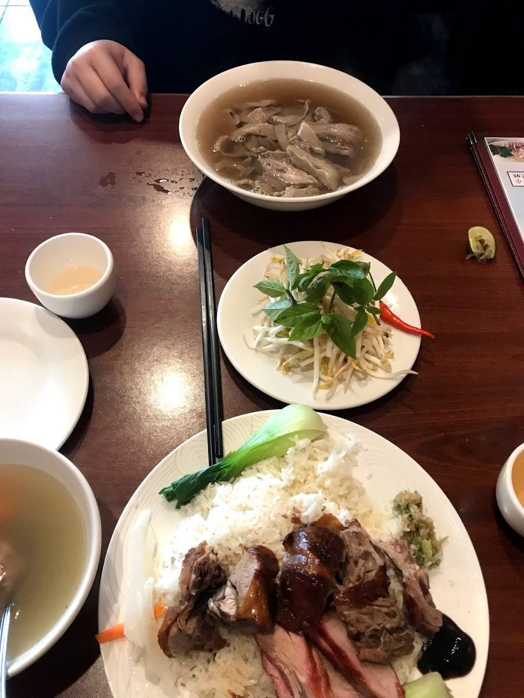 Le Cristal Chinois | restaurant | 12230-32 Boulevard Laurentien, Montréal, QC H4K 1M9, Canada | 5143323888 OR +1 514-332-3888