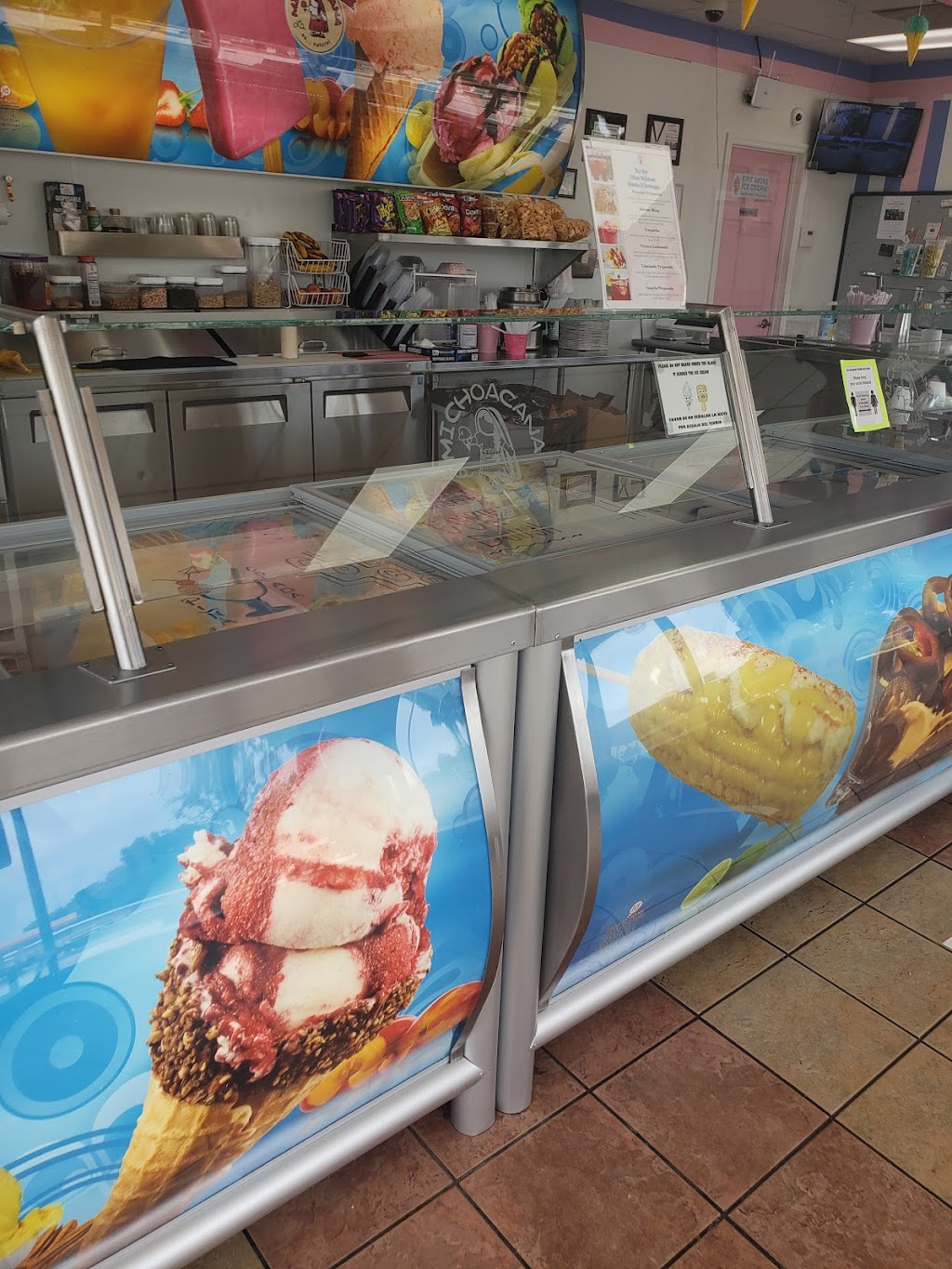La Michoacana Ice Cream Bar | meal takeaway | 162 W Lincoln Hwy, DeKalb, IL 60115, USA | 7797777040 OR +1 779-777-7040