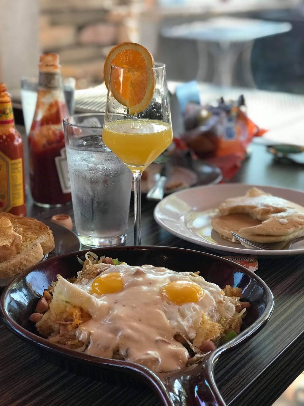 Skillets Cafe | restaurant | 490 Hidden Valley Pkwy STE 101, Corona, CA 92879, USA | 9517377725 OR +1 951-737-7725