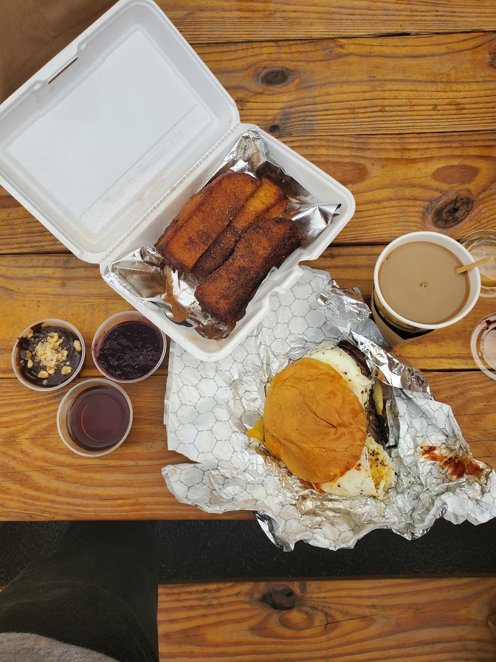 Day Break Eggs | restaurant | 2900 Grays Ferry Ave, Philadelphia, PA 19146, USA | 2677615421 OR +1 267-761-5421