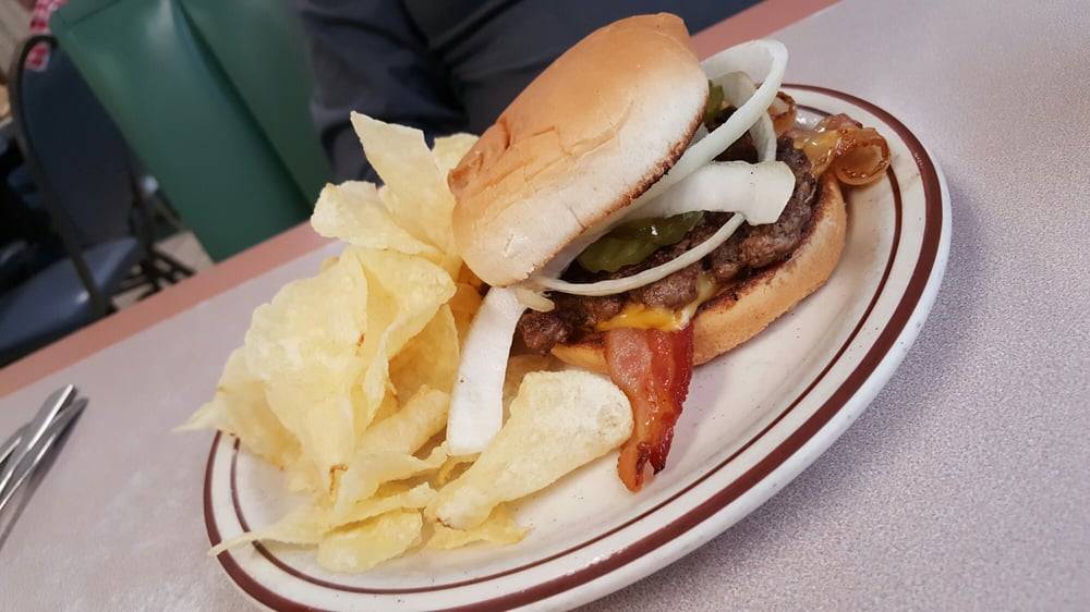 Jubilee Cafe | restaurant | 7203 N Kickapoo-Edwards Rd, Edwards, IL 61528, USA | 3096917778 OR +1 309-691-7778