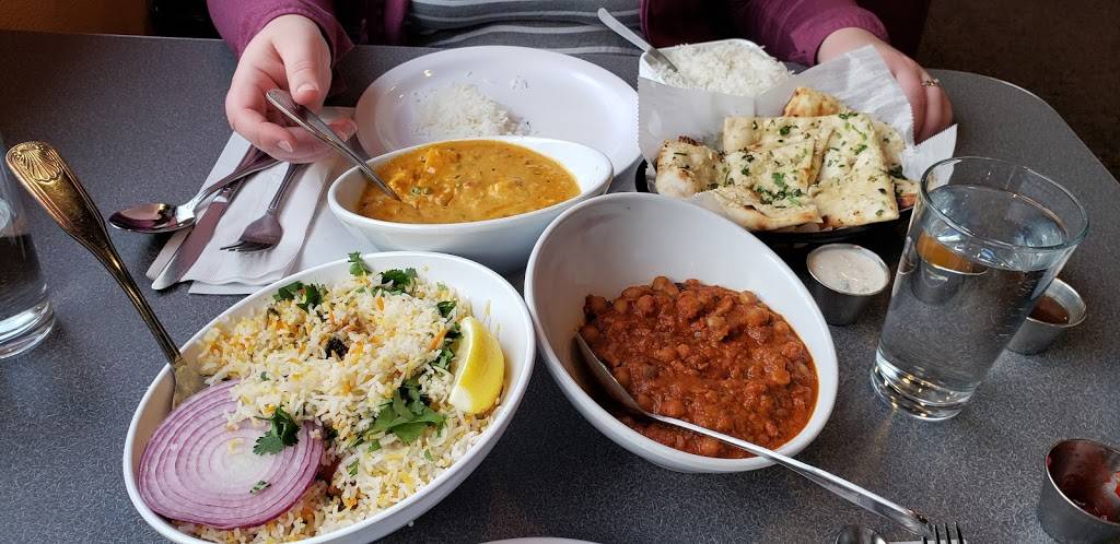 Curry Leaf Indian Cuisine | restaurant | 2222 44th St SE, Grand Rapids, MI 49508, USA | 6162814452 OR +1 616-281-4452