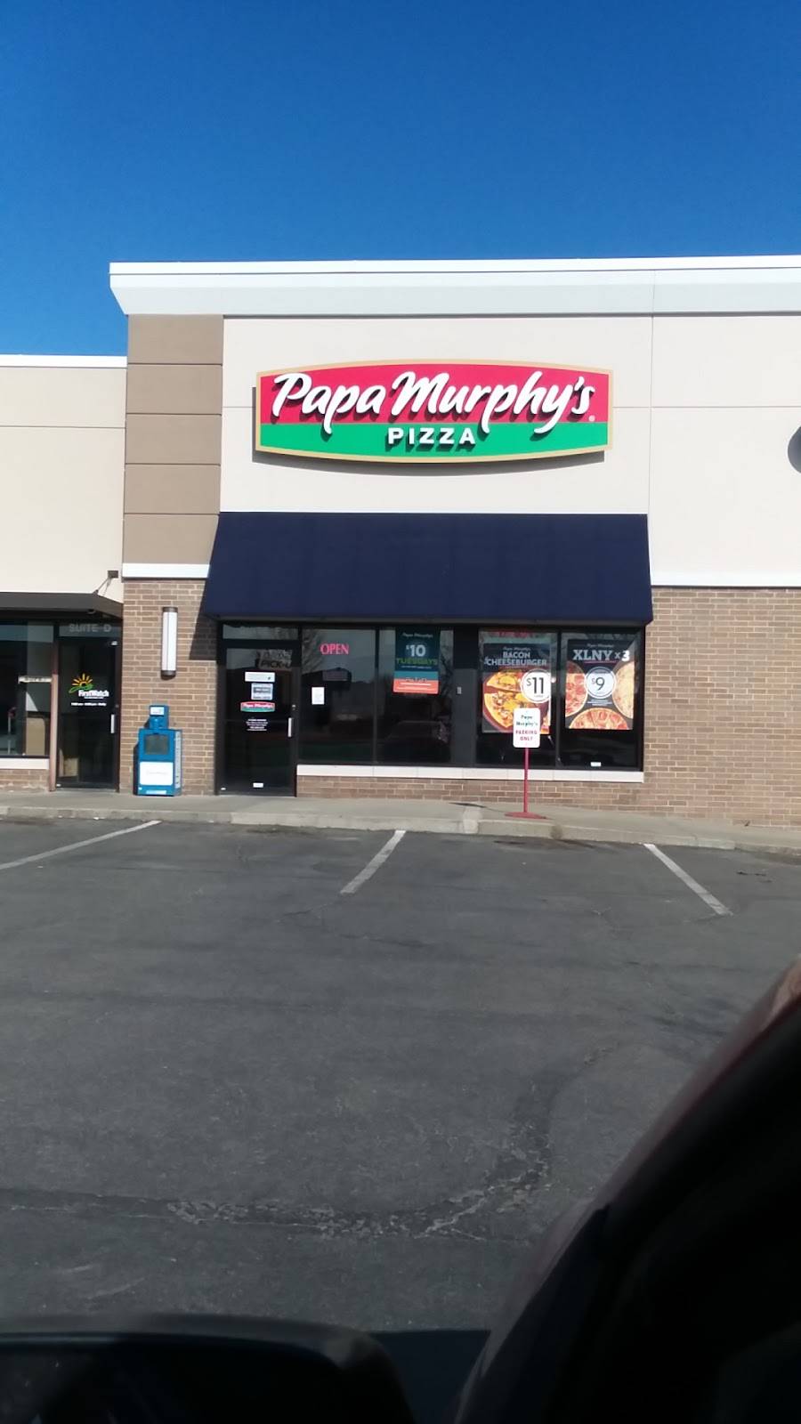 Papa Murphys | Take N Bake Pizza | meal takeaway | 2540 Iowa St Suite F, Lawrence, KS 66046, USA | 7858400123 OR +1 785-840-0123