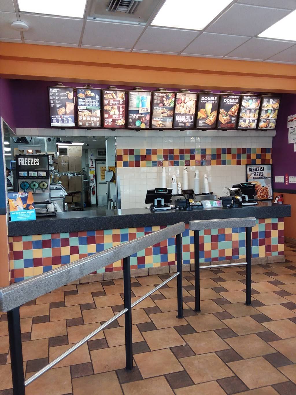 Taco Bell | meal takeaway | 11051 S Eastern Ave, Henderson, NV 89012, USA | 7029907650 OR +1 702-990-7650