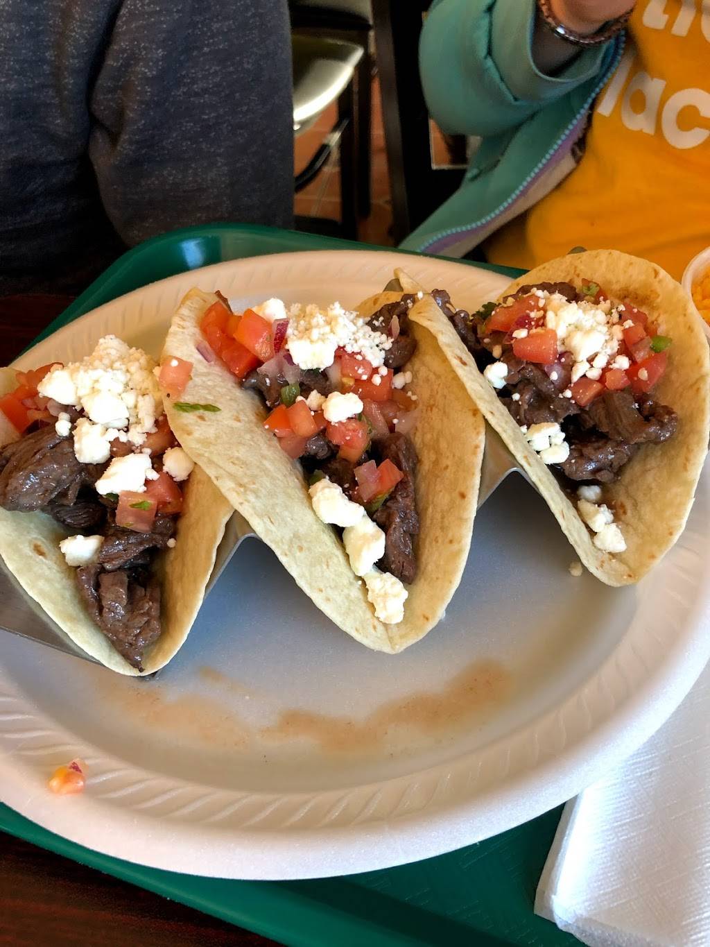 El Pollo Royal | restaurant | 8723 Cooper Rd b, Alexandria, VA 22309, USA | 7037045496 OR +1 703-704-5496