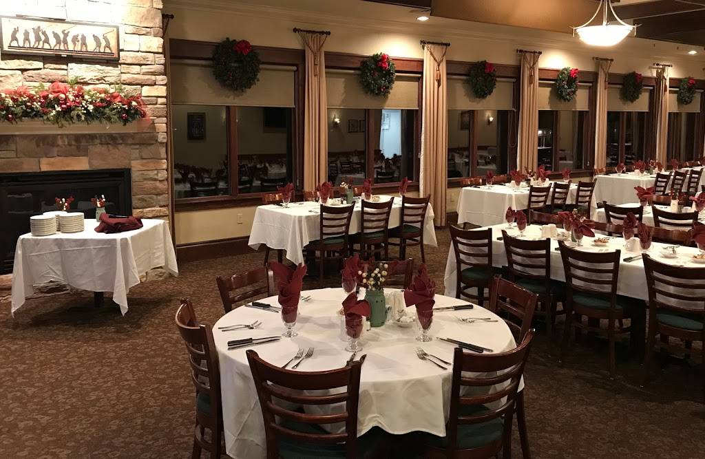 Fore Seasons Restaurant at the BCC | restaurant | 401 Mine Rd, Baraboo, WI 53913, USA | 6083566141 OR +1 608-356-6141