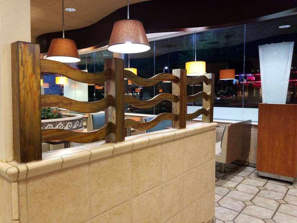 McDonalds | cafe | 4587 Town Center Pkwy, Jacksonville, FL 32246, USA | 9049961420 OR +1 904-996-1420