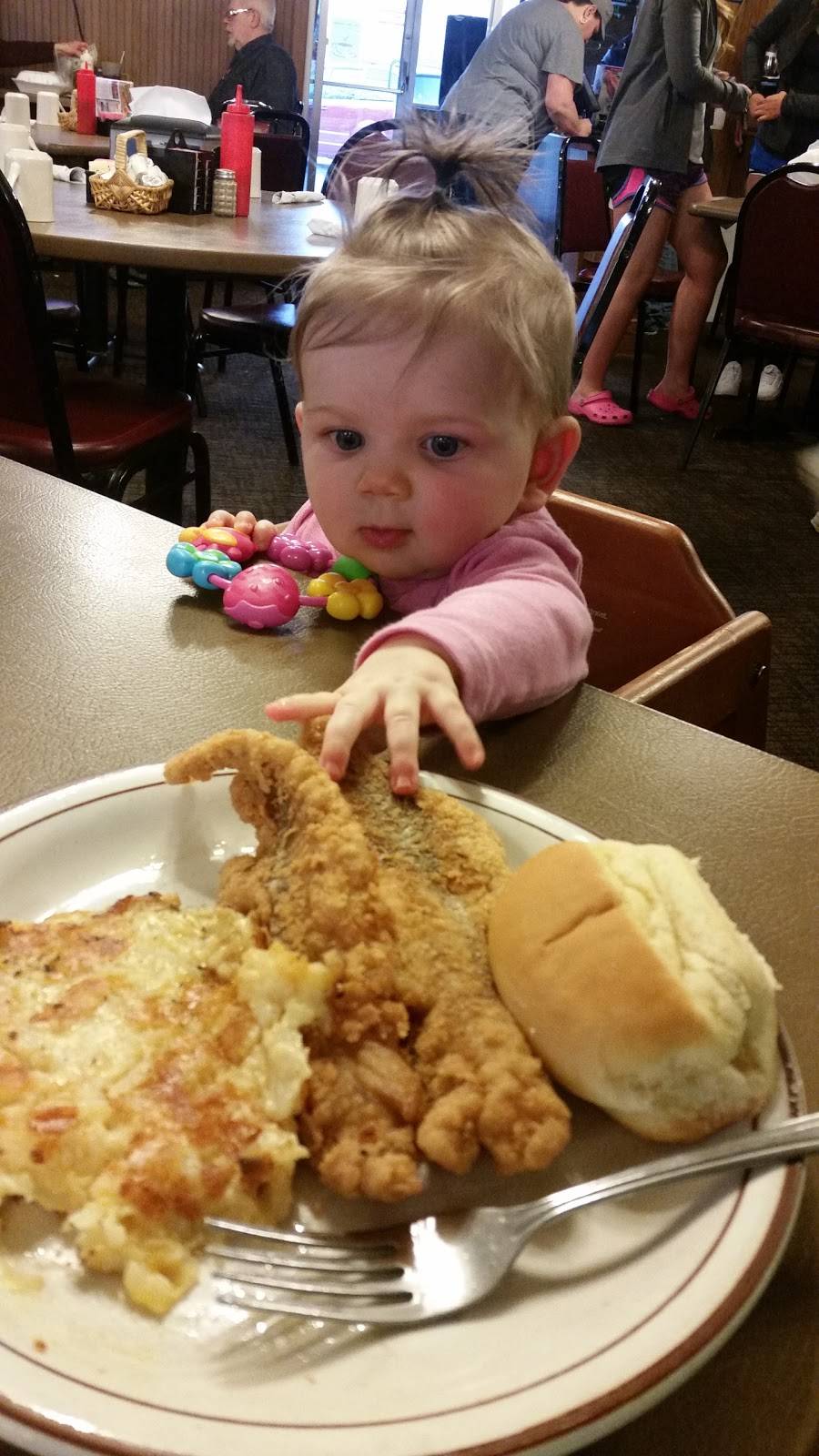 Southside Family Restaurant | restaurant | 3050 S Main St, Findlay, OH 45840, USA | 4194227031 OR +1 419-422-7031