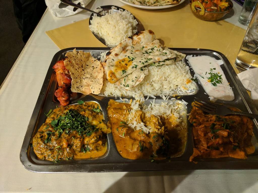 Swad Indian Restaurant | restaurant | 1810 W Galbraith Rd, Cincinnati, OH 45239, USA | 5135225900 OR +1 513-522-5900