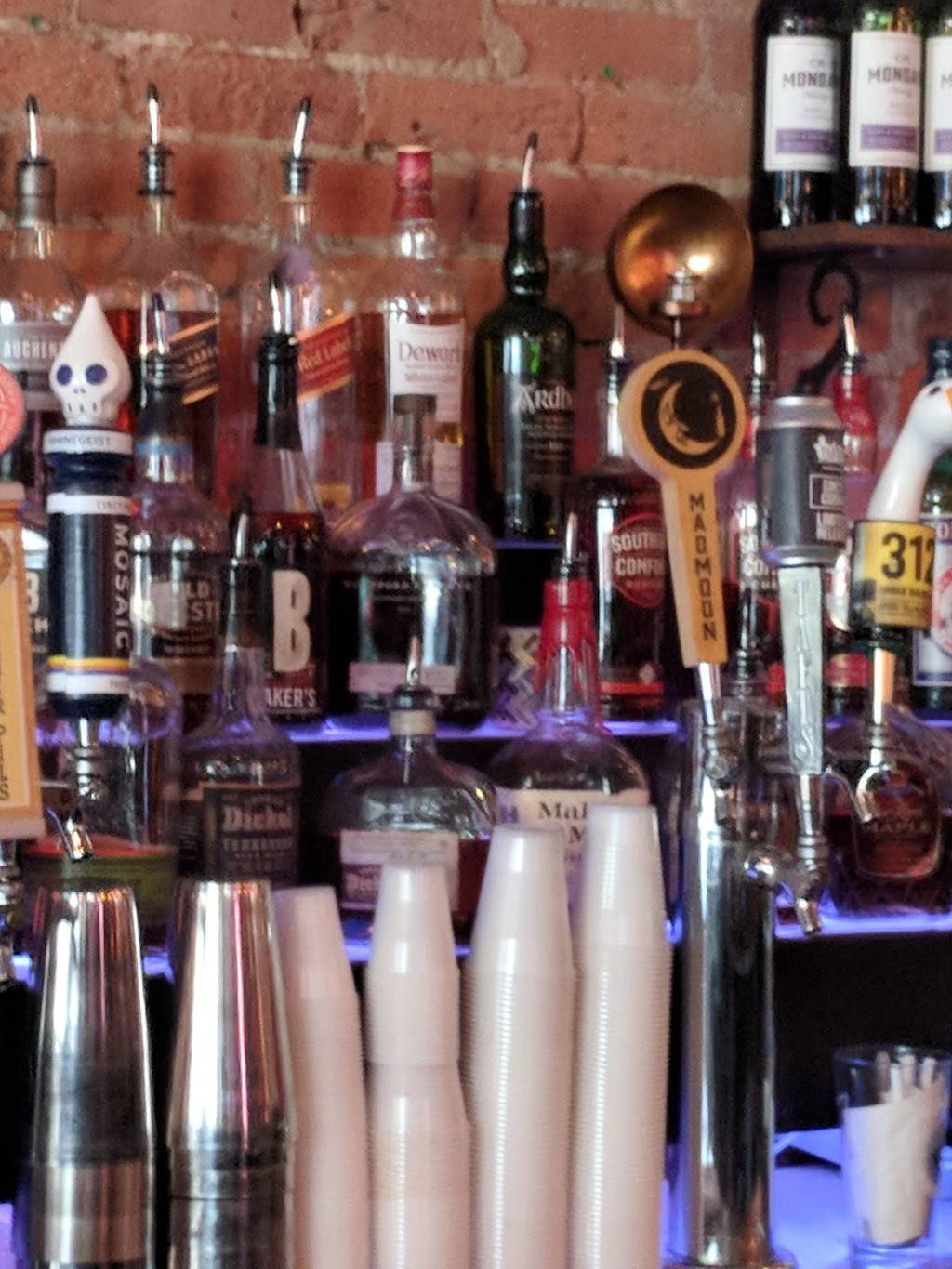 Rusconi Pizza Pub | restaurant | 126 W 6th St, Cincinnati, OH 45202, USA | 5137212253 OR +1 513-721-2253