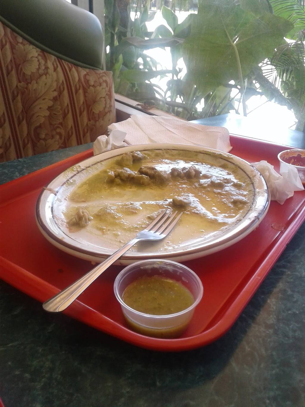 Taco Tapatio | restaurant | 502 E Foothill Blvd, Azusa, CA 91702, USA | 6269697100 OR +1 626-969-7100