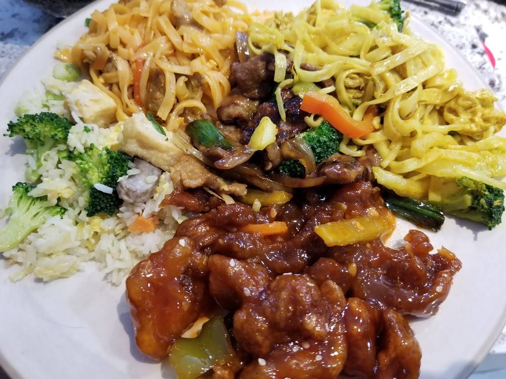 Qings Cuisine | restaurant | 610 Huronia Rd, Barrie, ON L4N 9H2, Canada | 7055036610 OR +1 705-503-6610