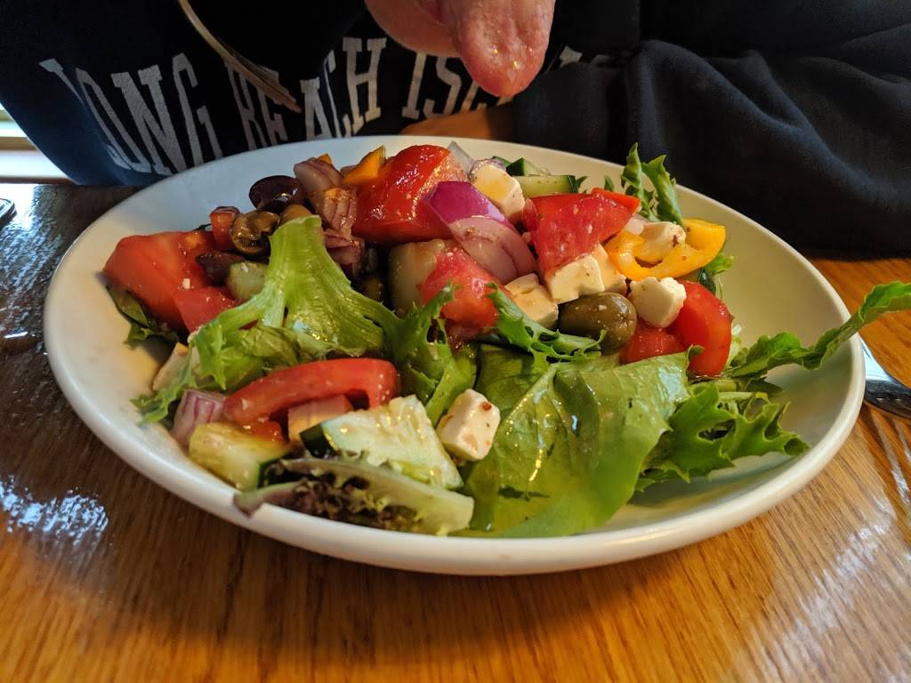 Pauline’s Cafe & Restaurant | cafe | 1834 Shelburne Rd, South Burlington, VT 05403, United States | 8028621081 OR +1 802-862-1081