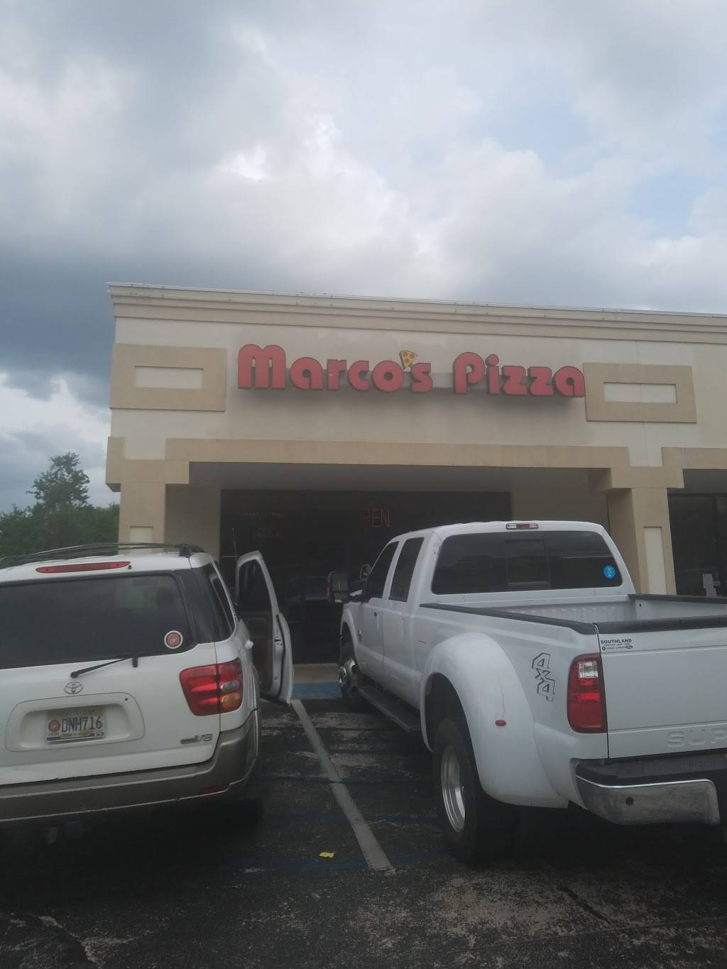 Marcos Pizza | meal delivery | 1401 Tift Ave, Tifton, GA 31794, USA | 2293824995 OR +1 229-382-4995