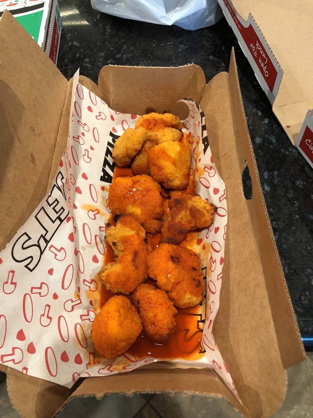 Jets Pizza | meal delivery | 4082 W Maple Rd, Bloomfield Twp, MI 48301, USA | 2482030007 OR +1 248-203-0007