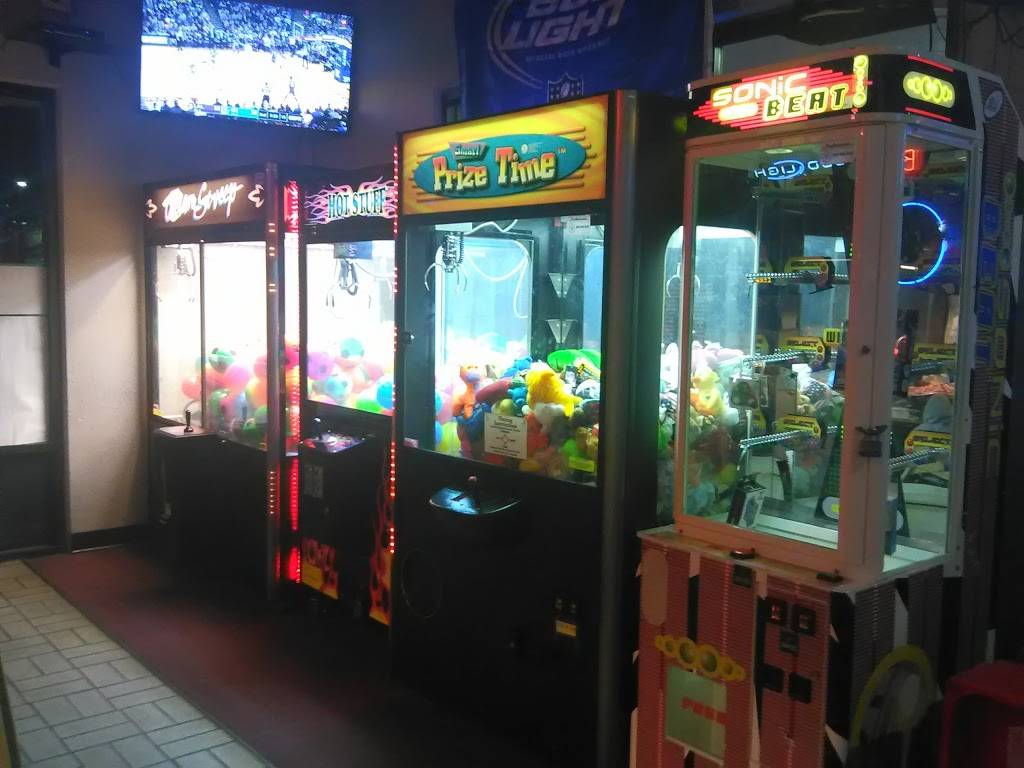 Capones Pizza | restaurant | 7201 Arlington Ave, Riverside, CA 92503, USA | 9516893520 OR +1 951-689-3520