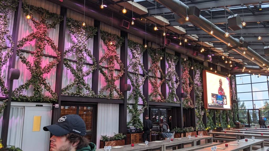 Parx Casino Beer Garden | restaurant | 2999 Street Rd, Bensalem, PA 19020, USA | 8885887279 OR +1 888-588-7279