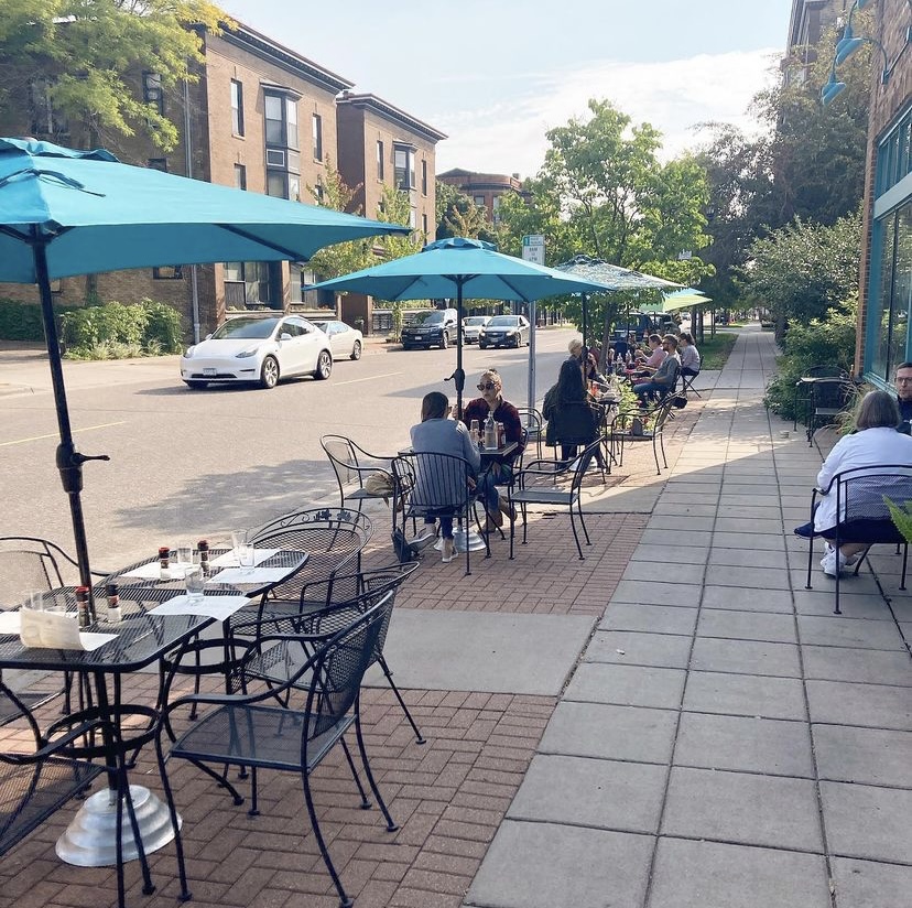 The French Hen Cafe | restaurant | 518 Selby Ave, St Paul, MN 55102, USA | 6512226201 OR +1 651-222-6201