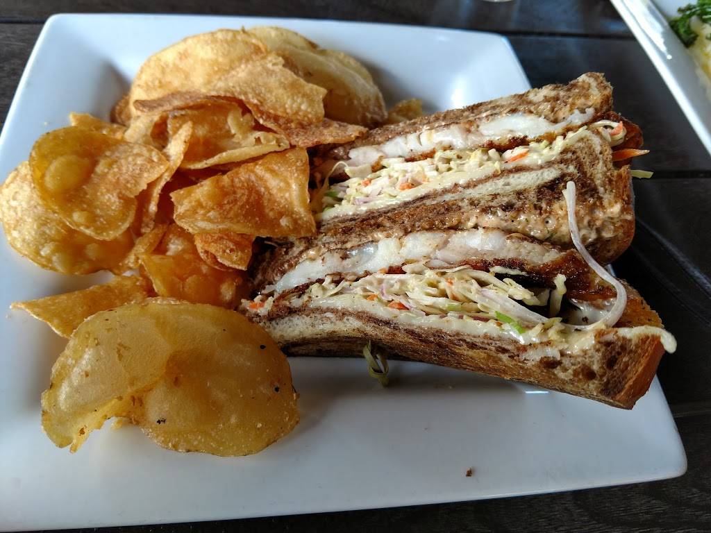 The Crooked Spoon Gastropub | restaurant | 200 Citrus Tower Blvd, Clermont, FL 34711, USA | 3524047808 OR +1 352-404-7808