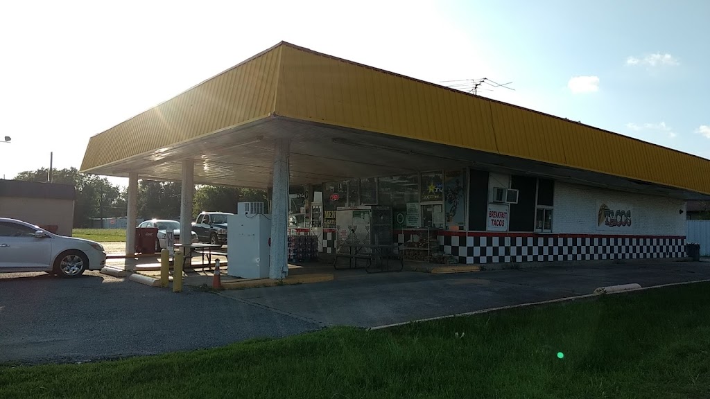 Cork N Bottle | restaurant | 520 I-30 Frontage Rd, Royse City, TX 75189, USA | 9726352248 OR +1 972-635-2248