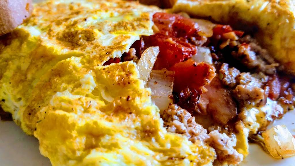 Smokin B | restaurant | 502 E Poplar St, Beecher City, IL 62414, USA | 6184875155 OR +1 618-487-5155