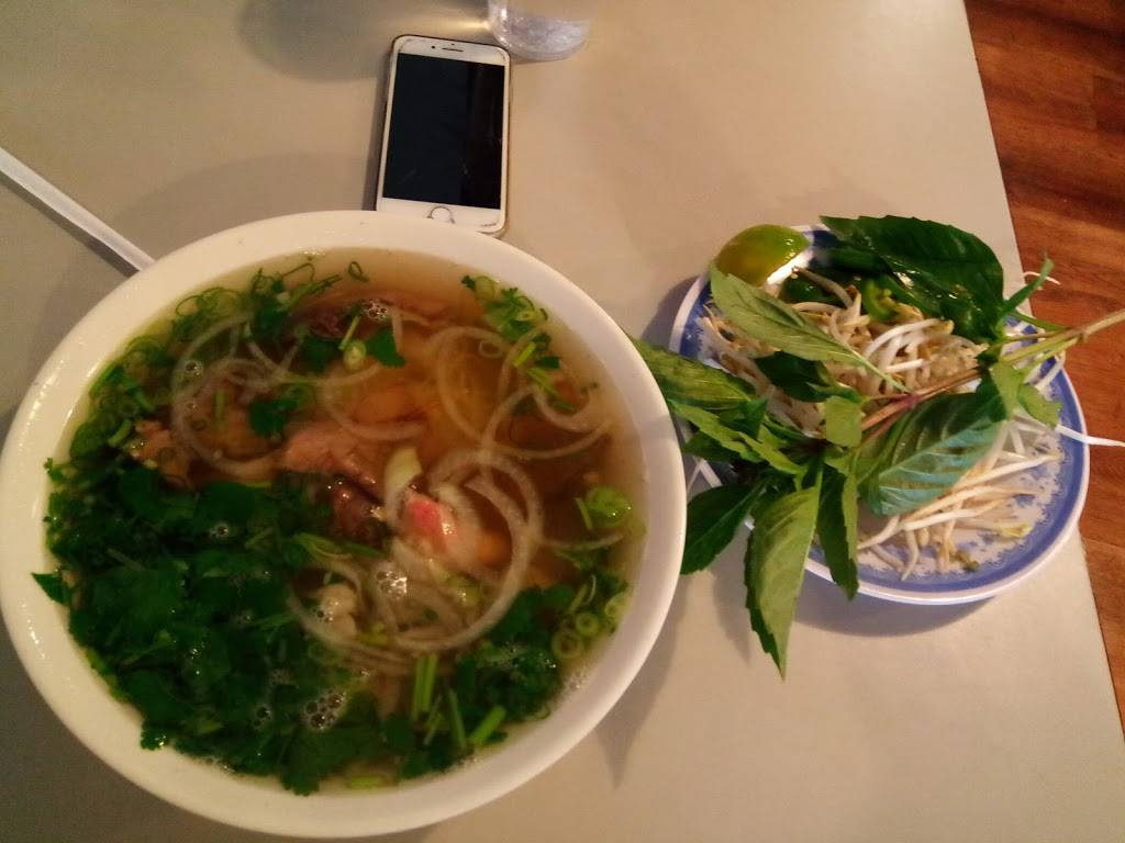Pho 75 | restaurant | 1510 University Blvd E, Langley Park, MD 20783, USA | 3014347844 OR +1 301-434-7844