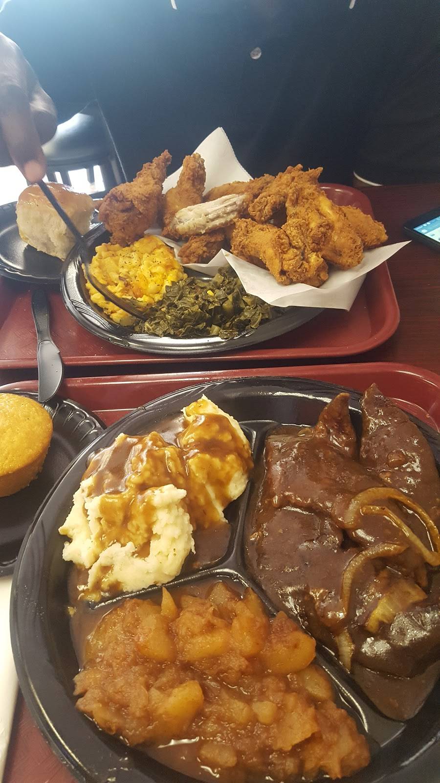 Pollys Restaurant | restaurant | 4024 W Mercury Blvd A, Hampton, VA 23666, USA | 7572246067 OR +1 757-224-6067