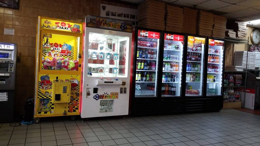 Roccos Pizzeria | restaurant | 2414, 397, Bedford Park Blvd, Bronx, NY 10458, USA | 7182956793 OR +1 718-295-6793