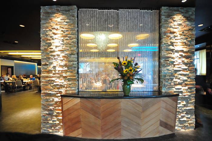 Gloria’s Latin Cuisine | restaurant | 5100 Belt Line Rd Suite 864, Addison, TX 75254, USA | 9723878442 OR +1 972-387-8442