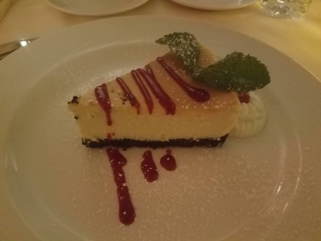 Meze Mediterraneo | restaurant | 680 Mall Dr, Schaumburg, IL 60173, USA | 8475986393 OR +1 847-598-6393