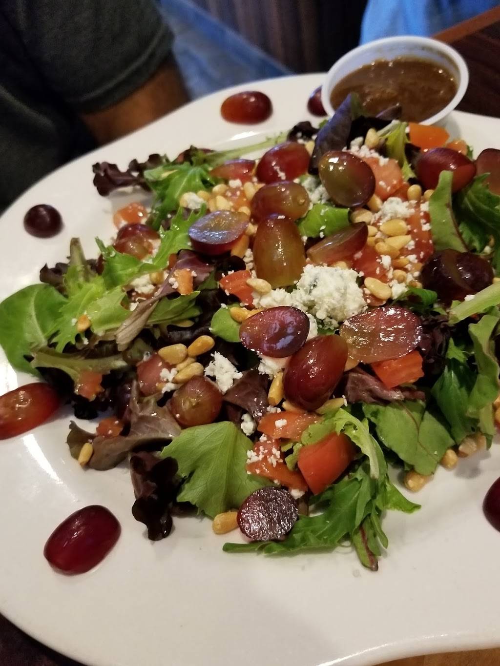 Lynches Pub & Grub | restaurant | 19 N Blvd of Presidents, Sarasota, FL 34236, USA | 9413885550 OR +1 941-388-5550