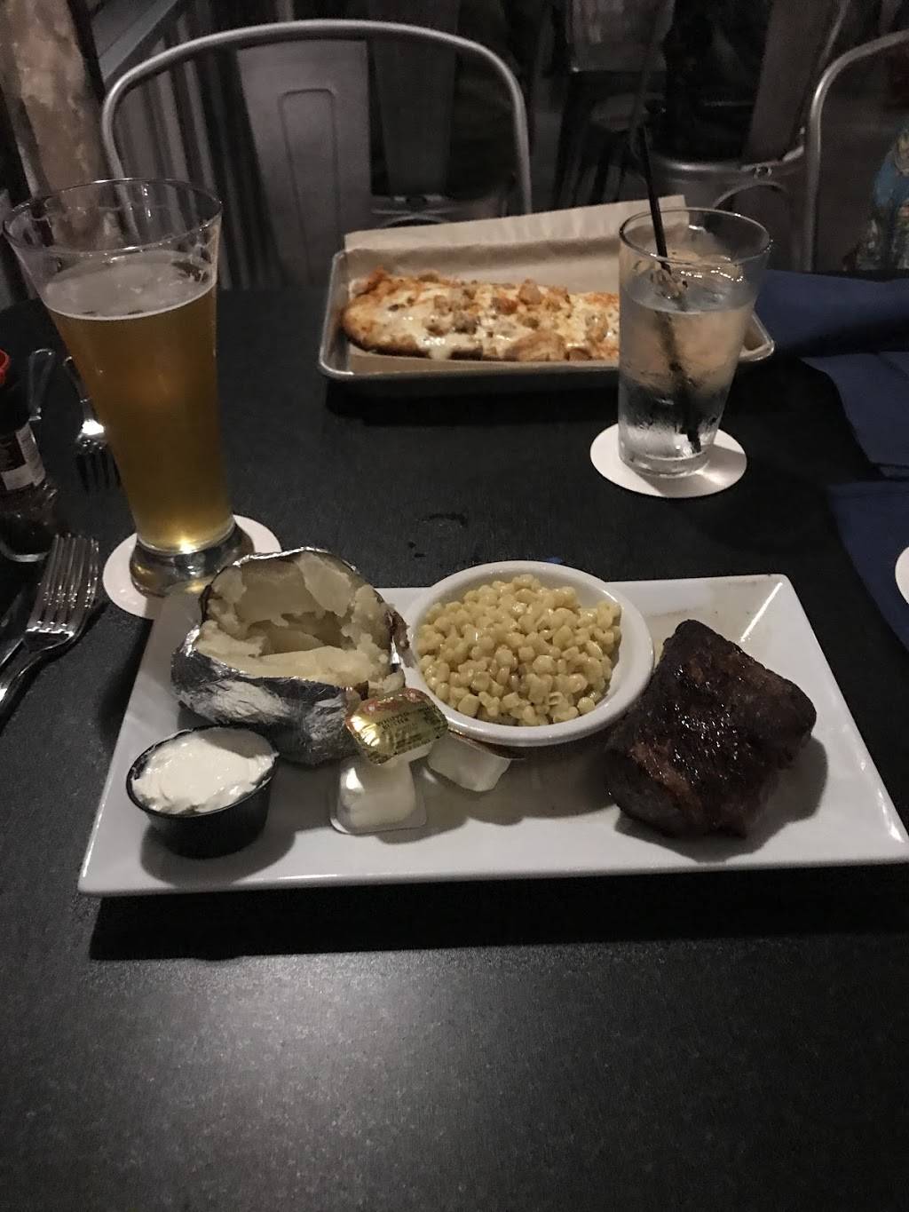 White Rose Bar & Grill at Bridgewater | restaurant | 601 Chestnut Hill Rd, York, PA 17402, USA | 2238483585 OR +1 223-848-3585