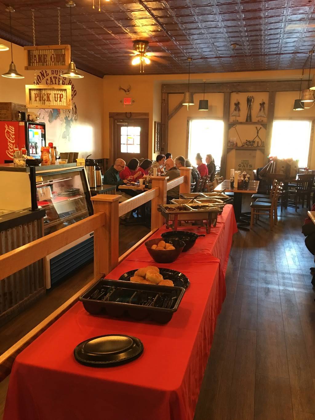 Bone Boys BBQ | restaurant | 109 W Main St, Bellevue, OH 44811, USA | 4194837447 OR +1 419-483-7447