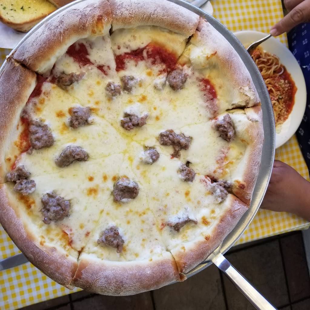Genoveses Pizza | restaurant | 2900 W Main St, Alhambra, CA 91801, USA | 6262895667 OR +1 626-289-5667
