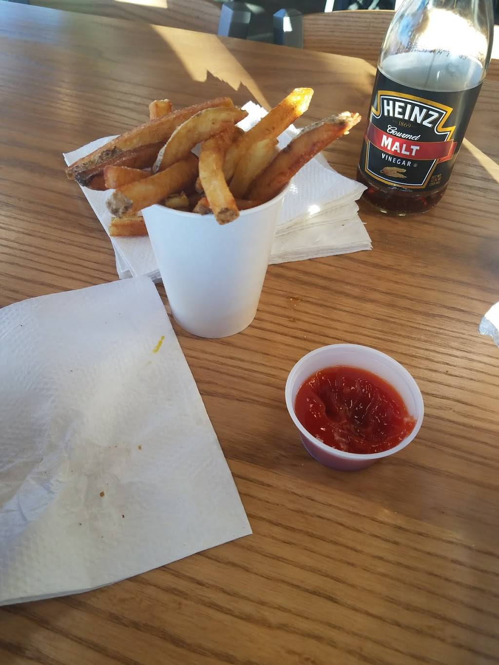 Five Guys | meal takeaway | 2325 SE Delaware Ave, Ankeny, IA 50021, USA | 5159656905 OR +1 515-965-6905