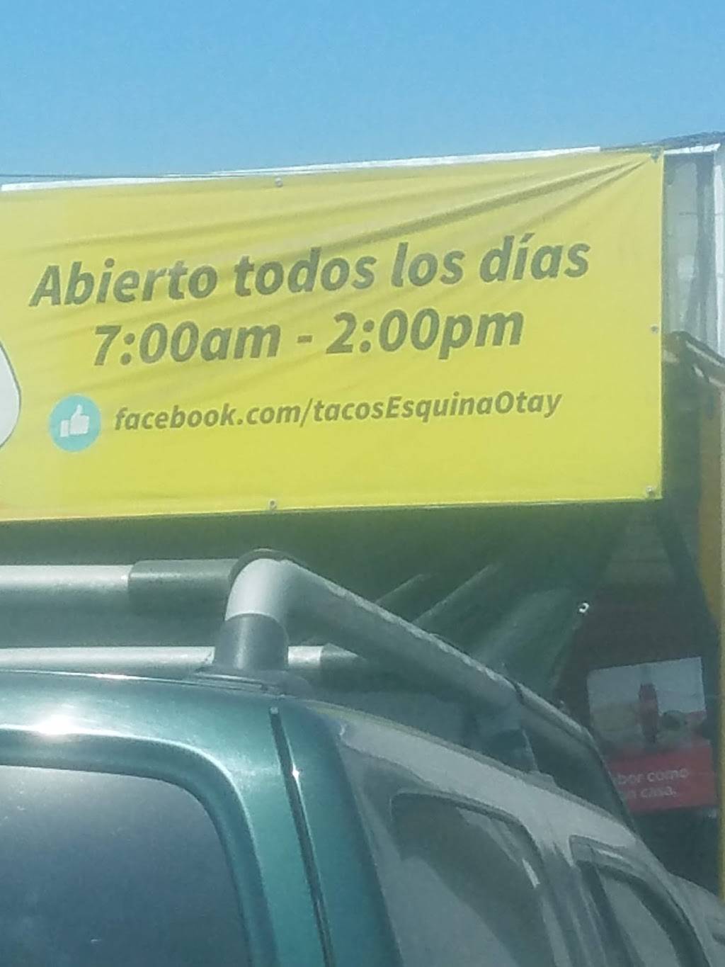 Tacos De Birria La Esquina | restaurant | Avenida Universidad 101c, Indeco Universidad, 22427 Tijuana, B.C., Mexico | 016642417121 OR +52 664 241 7121