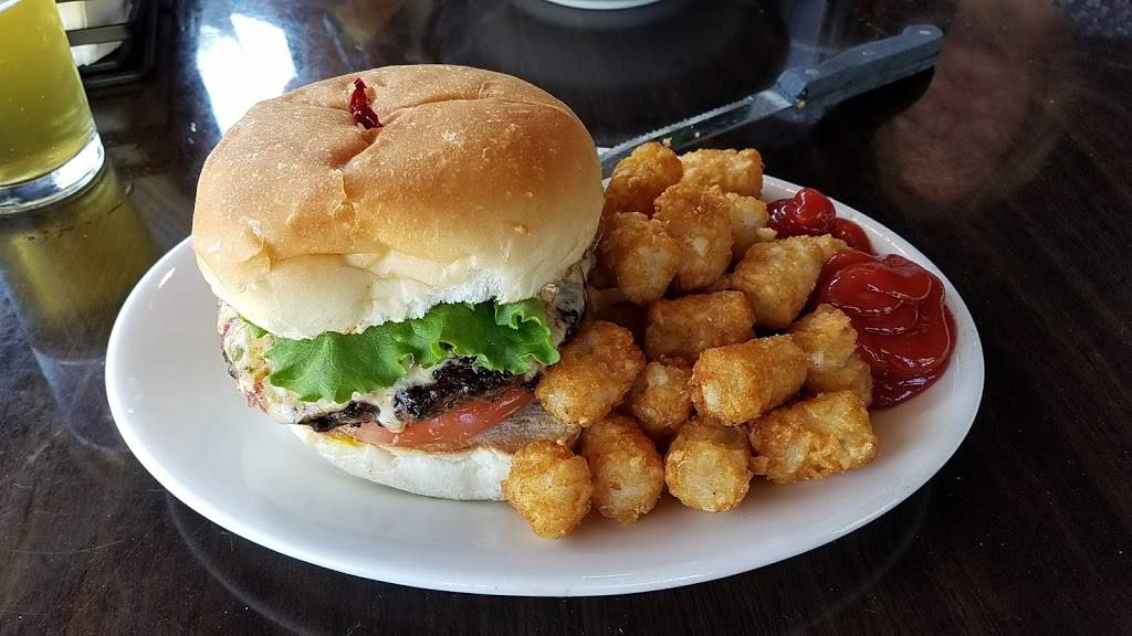 Tremont Tavern | restaurant | 1203 Hixson Pike, Chattanooga, TN 37405, USA | 4232661996 OR +1 423-266-1996