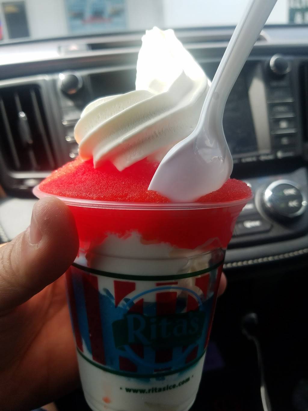 Ritas Italian Ice & Frozen Custard | restaurant | 3175 NJ-27, Franklin Park, NJ 08823, USA | 7328210385 OR +1 732-821-0385
