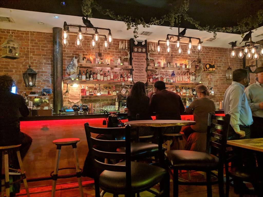 THE HUNTRESS whiskey n’ wings | restaurant | 2403 41st Ave, Long Island City, NY 11101, USA | 7186852922 OR +1 718-685-2922