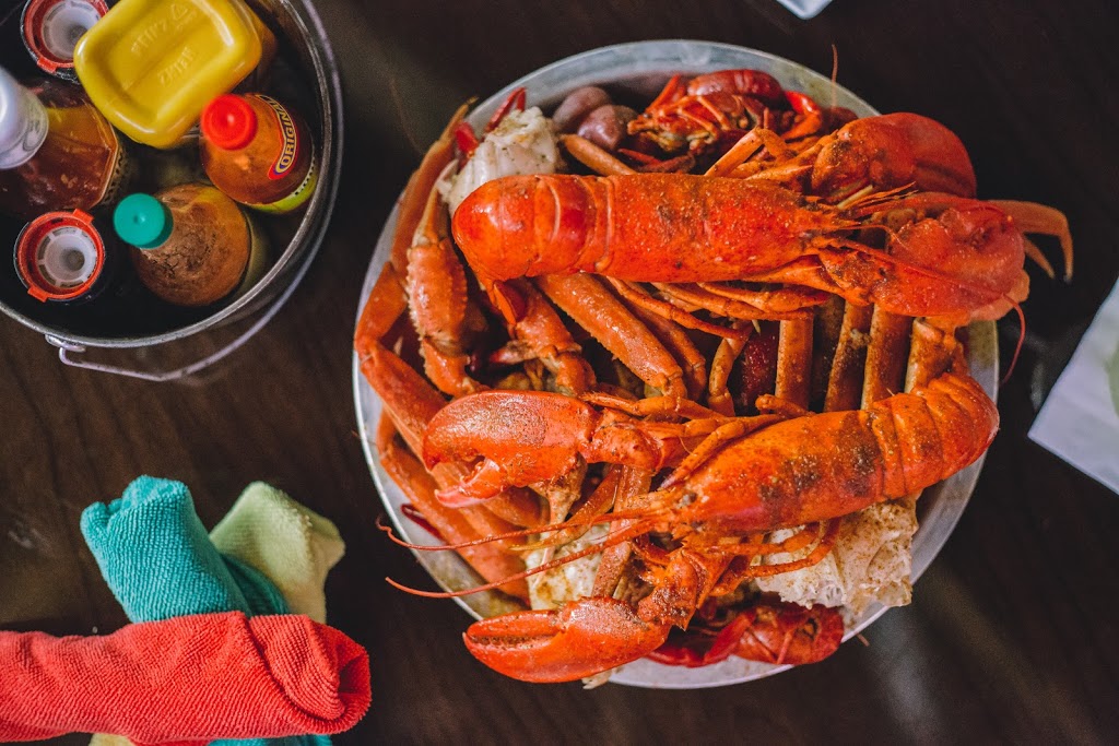 Wahoo Seafood Grill | restaurant | 2714 Graves Rd, Tallahassee, FL 32303, USA | 8506294059 OR +1 850-629-4059