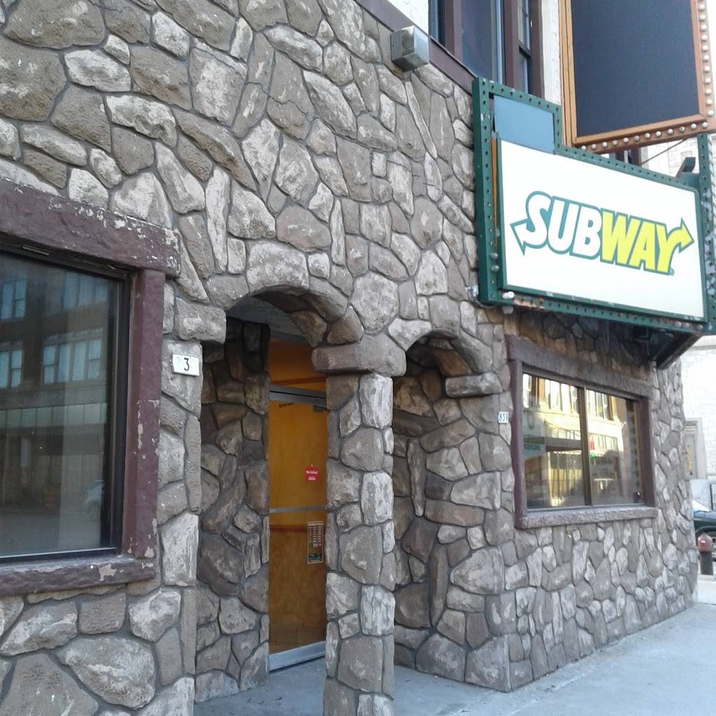 Subway | restaurant | 839 W Historic Mitchell St, Milwaukee, WI 53204, USA | 4143832952 OR +1 414-383-2952