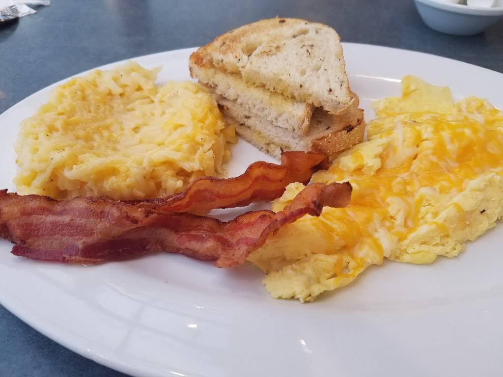 Kings Family Restaurants | restaurant | 580 McClelland Rd, Canonsburg, PA 15317, USA | 7247452552 OR +1 724-745-2552