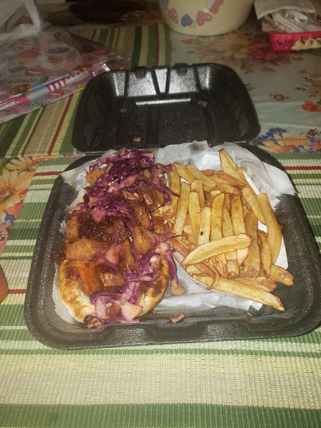 dawg on vegans | restaurant | 2001 E 7th St, Charlotte, NC 28204, USA | 9807855254 OR +1 980-785-5254