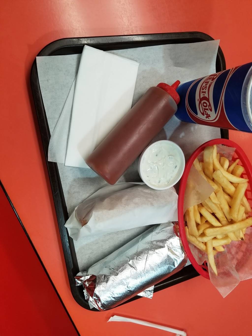 Munster Gyros | restaurant | 8307 Calumet Ave, Munster, IN 46321, USA | 2198365507 OR +1 219-836-5507