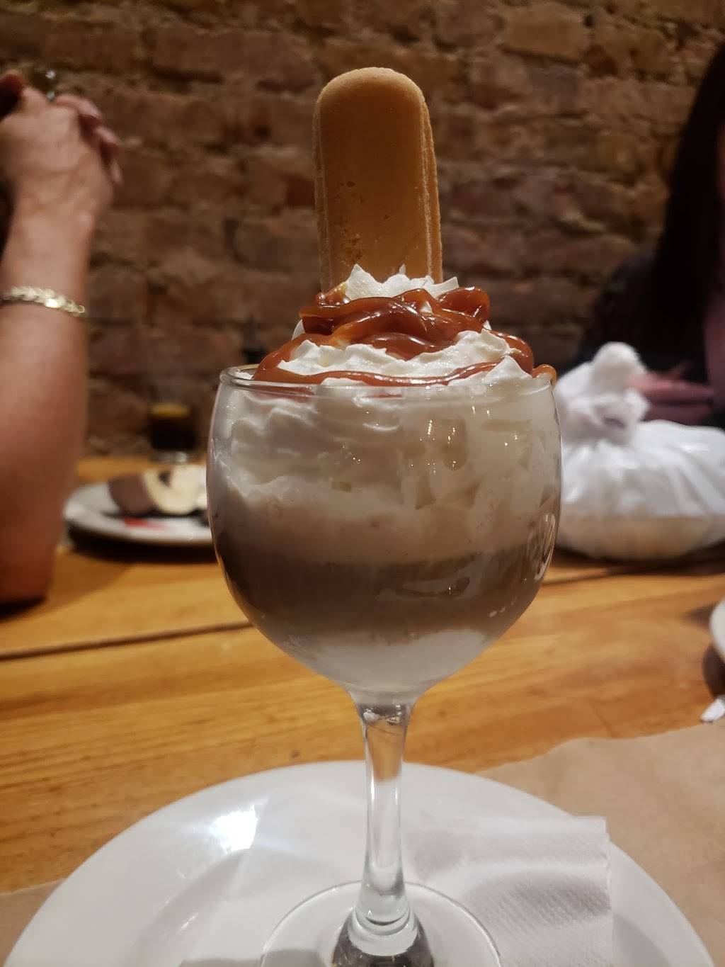 Giovannis Brooklyn Eats | meal delivery | 1657 8th Ave, Brooklyn, NY 11215, USA | 7187888001 OR +1 718-788-8001