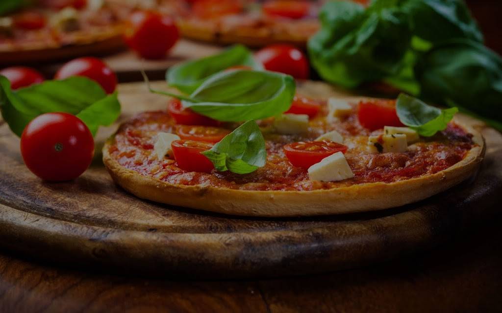 Salonika House Of Pizza | restaurant | 842 Kempton St, New Bedford, MA 02740, USA | 5089912120 OR +1 508-991-2120