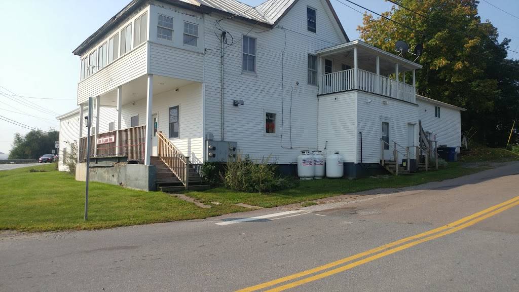 The Island Hub | restaurant | 1 Hyde Rd, Grand Isle, VT 05458, USA | 8023723322 OR +1 802-372-3322